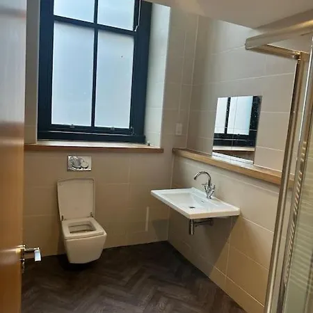 Luxury Studio Bradford Bradford (West Yorkshire)