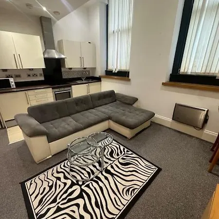 Luxury Studio Bradford Apartment *